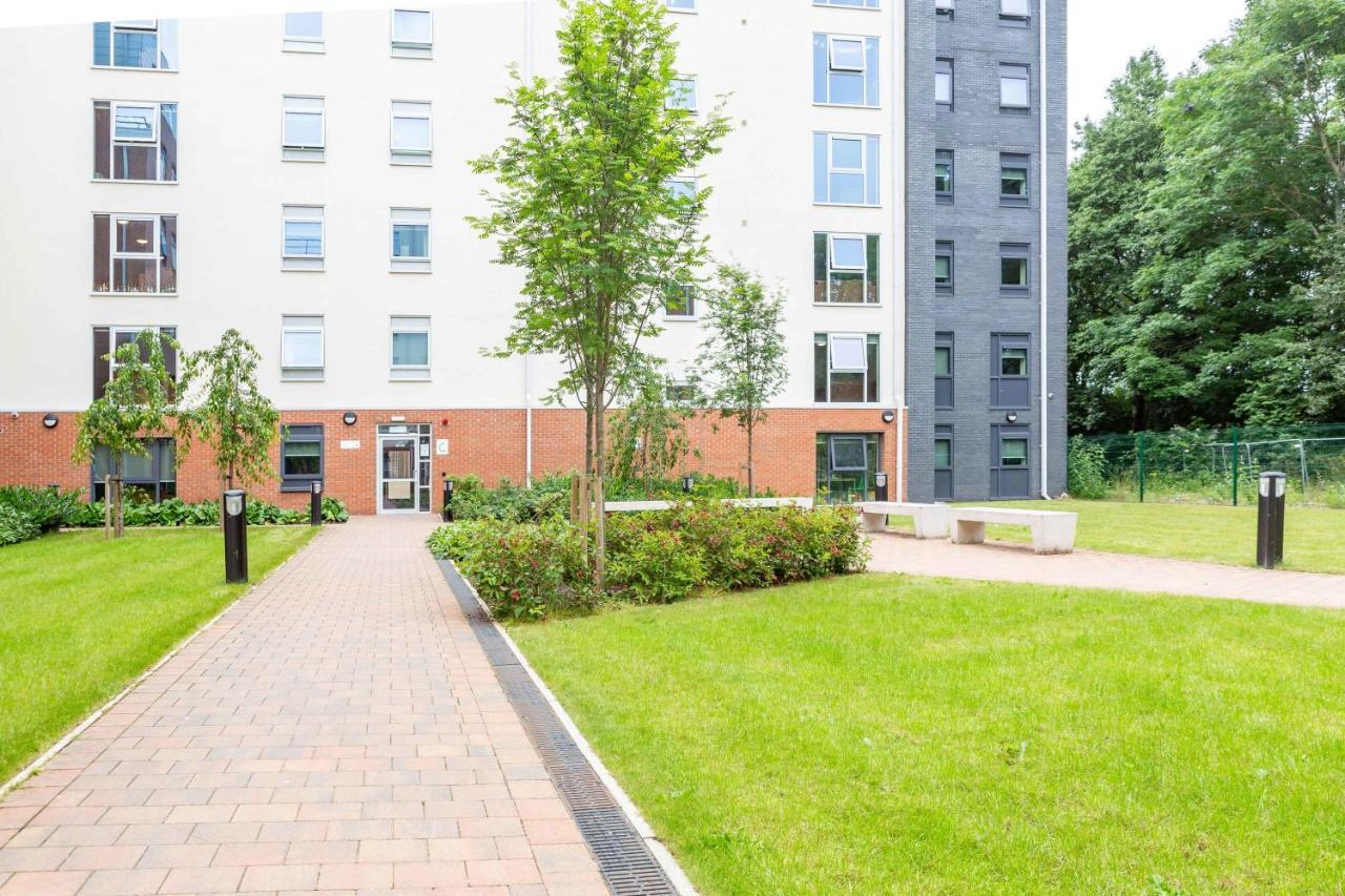 Newton Court Newcastle Ensuite Rooms Нюкасъл ъпон Тайн Екстериор снимка